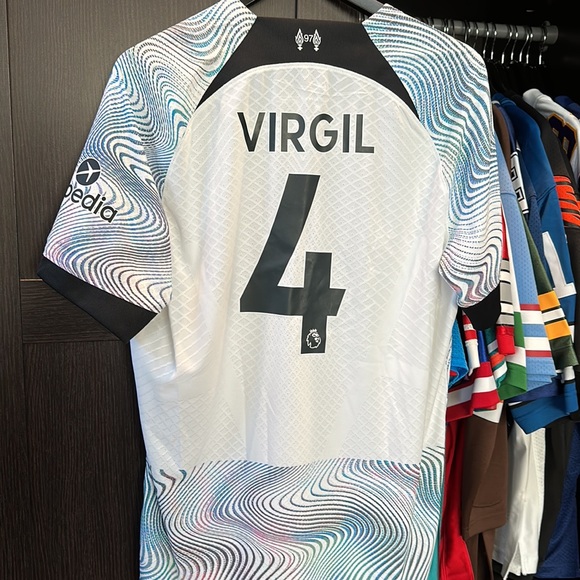 Virgil Van Dijk Liverpool Nike 2022/23 Away Vapor Match Authentic Player Jersey - Picture 7 of 10